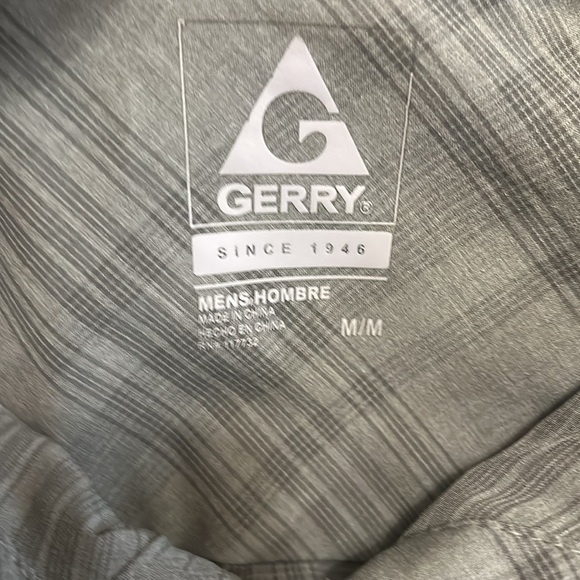 GERRY Olive Green Outdoor Active Short Sleeve Button- down  Shirt Men’s Medium - Picture 7 of 8